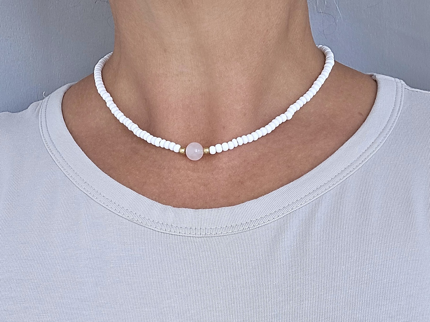 Kaelakee roosa kvartsiga “Elin”