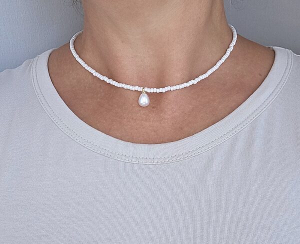 Kaelakee pärliga “Elin”
