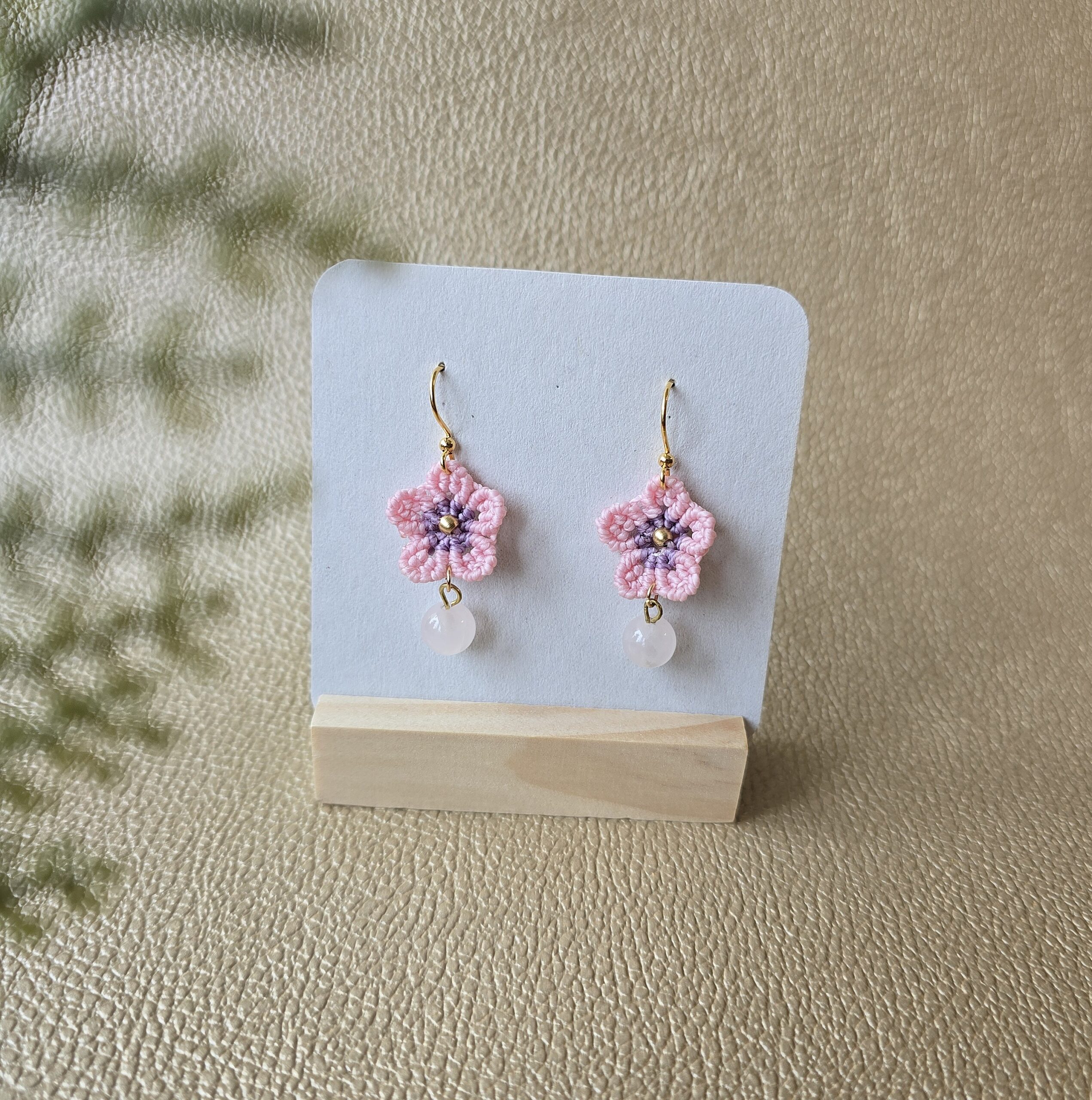 Roosa kvartsiga kõrvarõngad “Lily” - Image 2