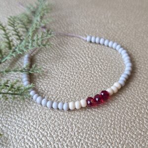 Käevõru klaashelmestega