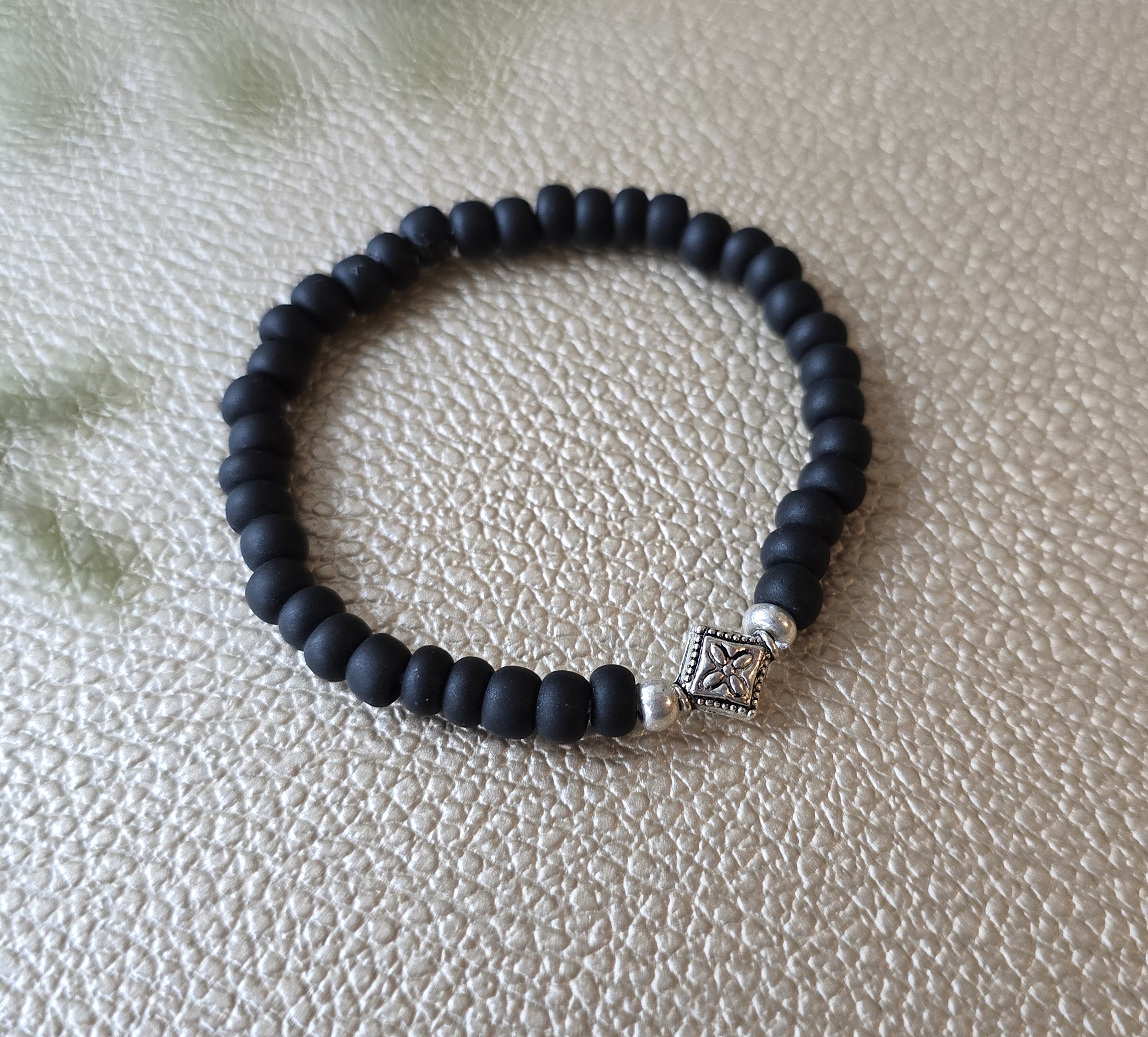 Must käevõru - Image 2