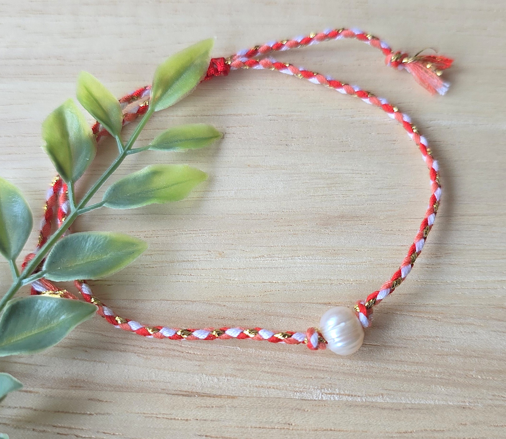 Punane käepael “Boheem”